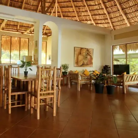 Luxurious Entire Country House In Rio Dulce, Guatemala